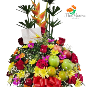 Arreglo Con Rosas Heliconias Y Frutas Frescas, Frutos Del Edén