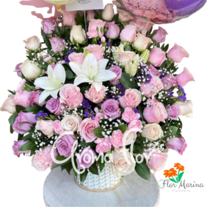 Arreglo De Rosas Y Lirios, Serenata Blanca y Rosada